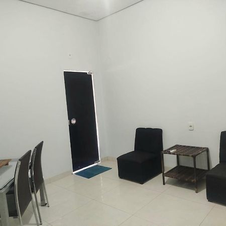 Casa De Hospedes Proximo Ao Aeroporto Palmas  Exteriör bild